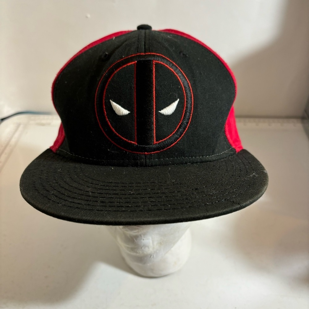 🛍️3/$30 Marvel‎ Deadpool black and red SnapBack baseball cap hat